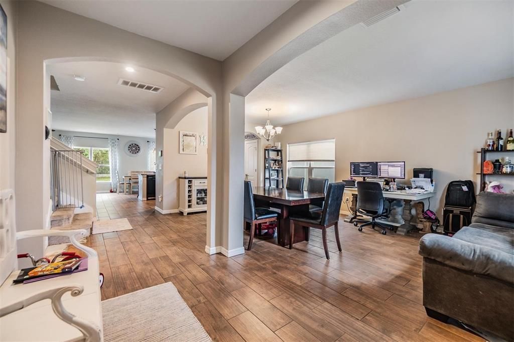 For Rent: $3,500 (4 beds, 2 baths, 2777 Square Feet)