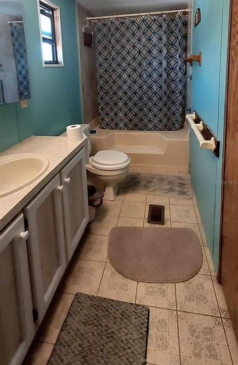 待售: $265,000 (2 贝兹, 2 浴室, 1308 平方英尺)