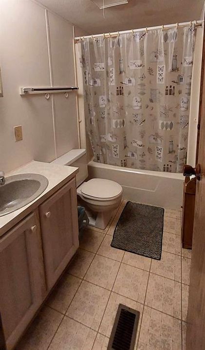 待售: $265,000 (2 贝兹, 2 浴室, 1308 平方英尺)