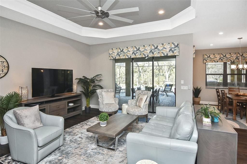 Active With Contract: $877,500 (3 beds, 3 baths, 2703 Square Feet)