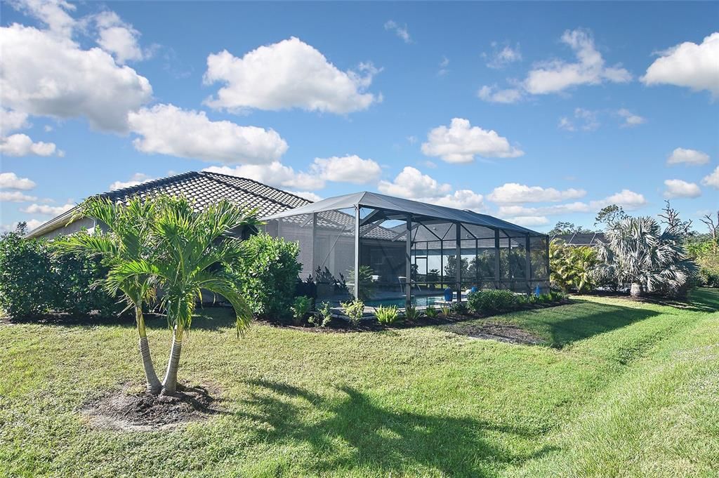 Active With Contract: $877,500 (3 beds, 3 baths, 2703 Square Feet)