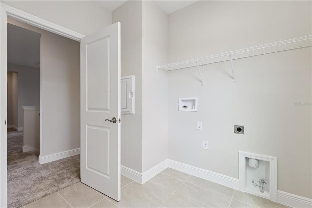 Active With Contract: $699,990 (5 beds, 4 baths, 3518 Square Feet)