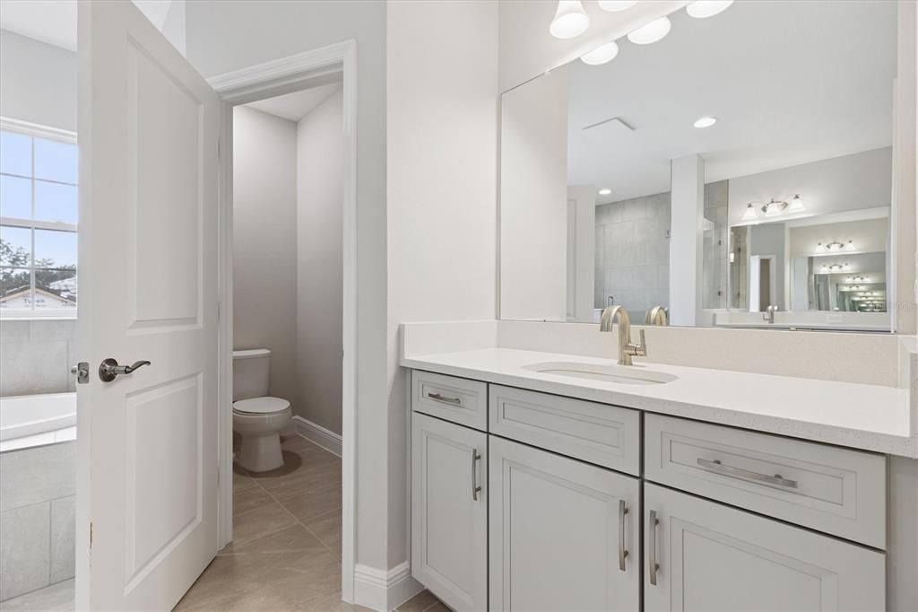 Active With Contract: $699,990 (5 beds, 4 baths, 3518 Square Feet)