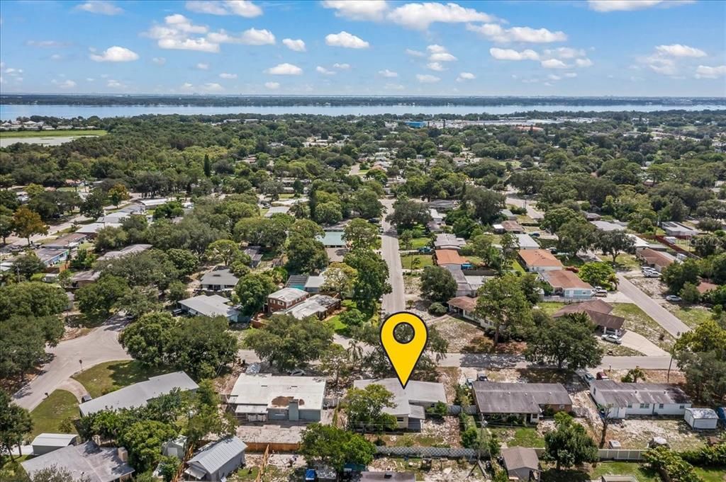 En Venta: $319,000 (4 camas, 2 baños, 1700 Pies cuadrados)