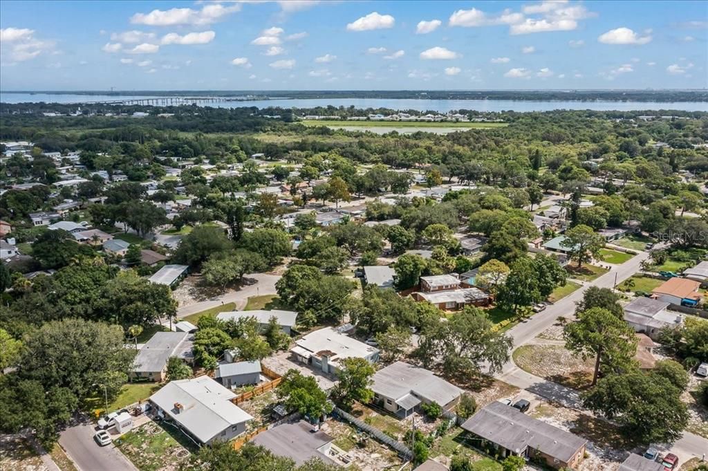 En Venta: $319,000 (4 camas, 2 baños, 1700 Pies cuadrados)