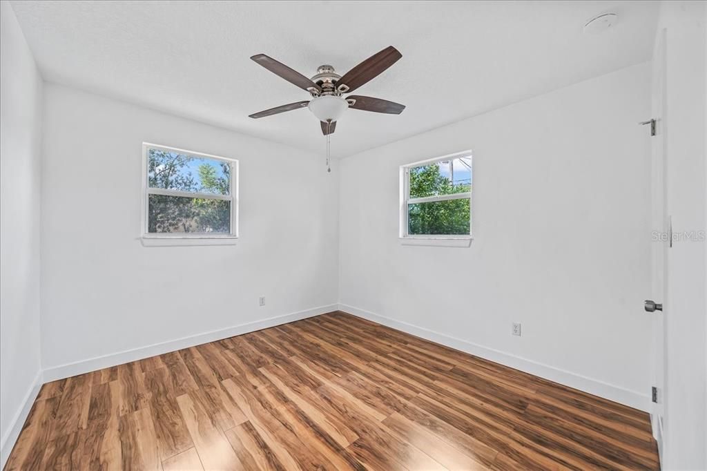 En Venta: $319,000 (4 camas, 2 baños, 1700 Pies cuadrados)