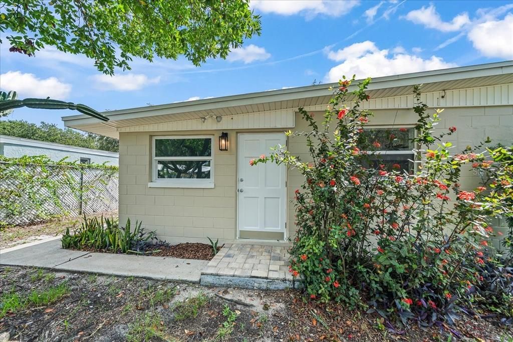 En Venta: $319,000 (4 camas, 2 baños, 1700 Pies cuadrados)