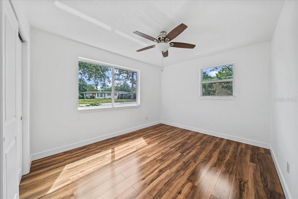 En Venta: $319,000 (4 camas, 2 baños, 1700 Pies cuadrados)