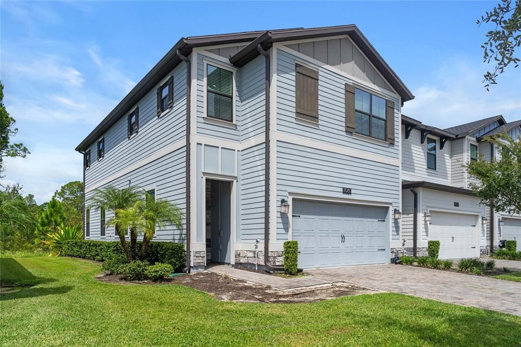 Recently Rented: $2,650 (4 beds, 3 baths, 2040 Square Feet)