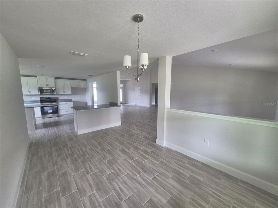 For Sale: $610,450 (4 beds, 3 baths, 3000 Square Feet)