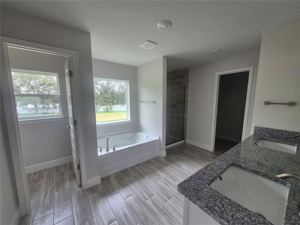 For Sale: $610,450 (4 beds, 3 baths, 3000 Square Feet)