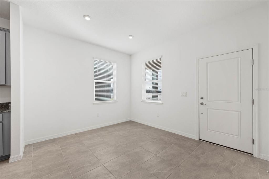 Active With Contract: $349,990 (3 beds, 2 baths, 1639 Square Feet)