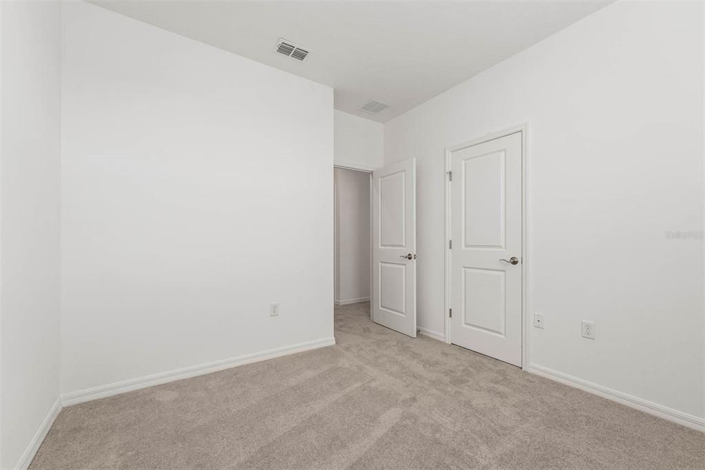 Active With Contract: $349,990 (3 beds, 2 baths, 1639 Square Feet)