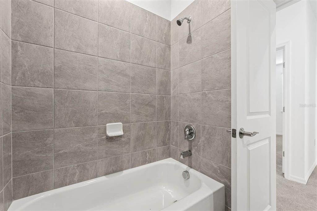 Active With Contract: $349,990 (3 beds, 2 baths, 1639 Square Feet)