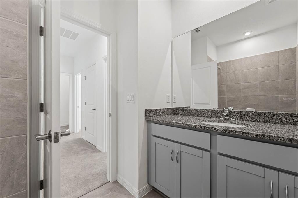 Active With Contract: $349,990 (3 beds, 2 baths, 1639 Square Feet)