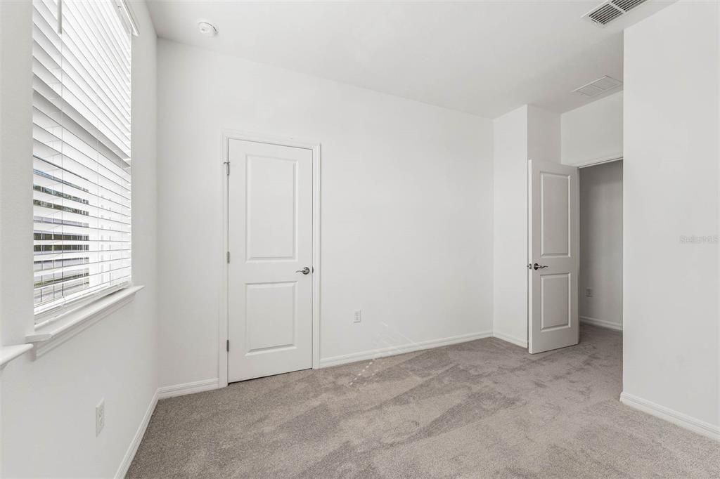 Active With Contract: $349,990 (3 beds, 2 baths, 1639 Square Feet)