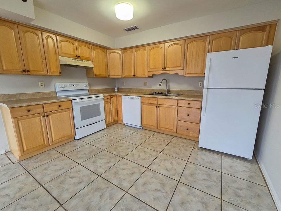 En Venta: $245,000 (2 camas, 1 baños, 1144 Pies cuadrados)