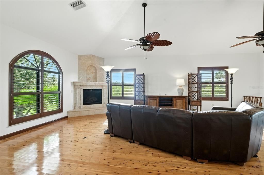 待售: $1,188,888 (3 贝兹, 2 浴室, 3507 平方英尺)