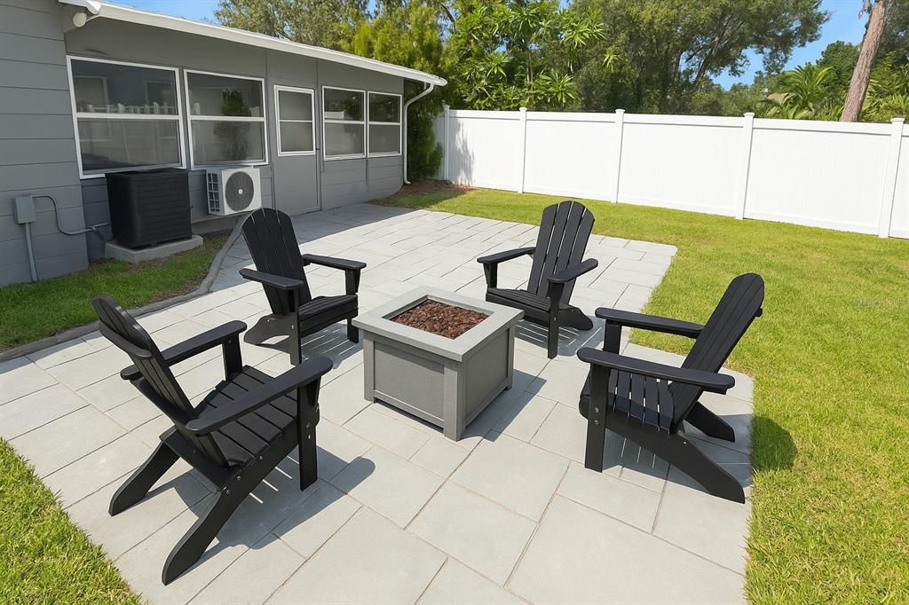 For Rent: $4,800 (5 beds, 3 baths, 2105 Square Feet)