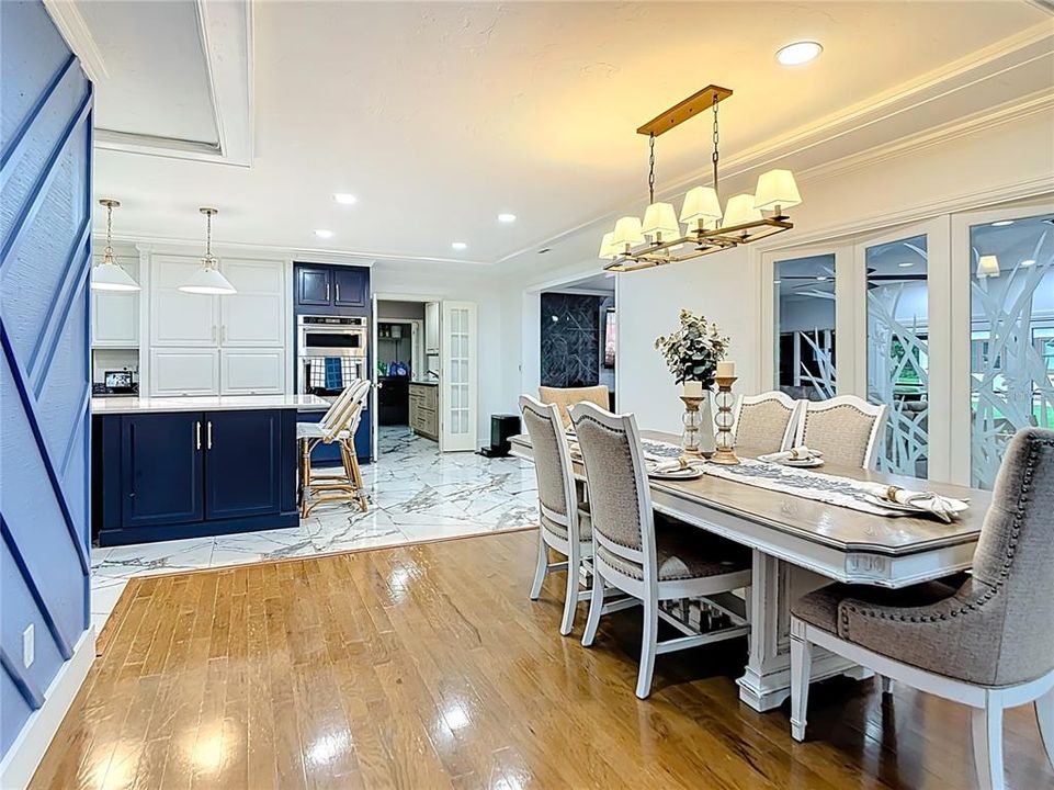 待售: $798,000 (5 贝兹, 3 浴室, 4333 平方英尺)