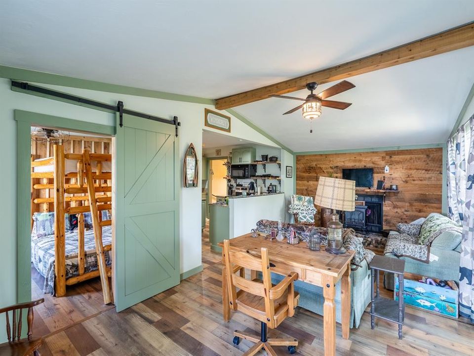 En Venta: $253,500 (3 camas, 1 baños, 1342 Pies cuadrados)