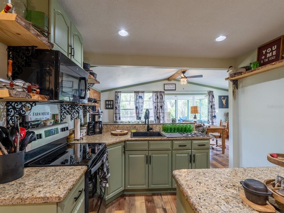 En Venta: $253,500 (3 camas, 1 baños, 1342 Pies cuadrados)