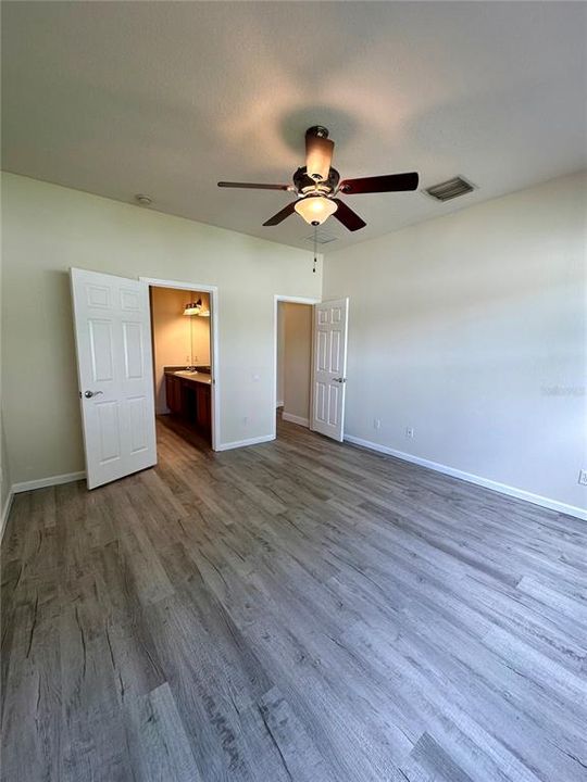 For Rent: $2,600 (4 beds, 2 baths, 2396 Square Feet)
