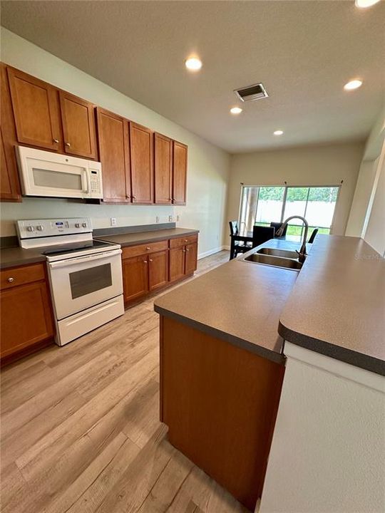 For Rent: $2,600 (4 beds, 2 baths, 2396 Square Feet)