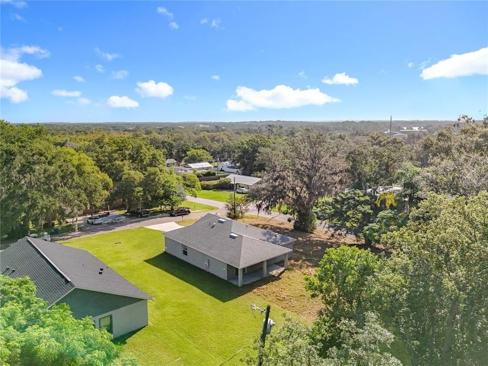 Active With Contract: $305,000 (3 beds, 2 baths, 1454 Square Feet)