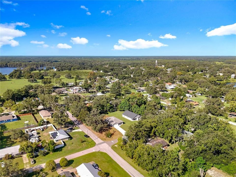 Active With Contract: $305,000 (3 beds, 2 baths, 1454 Square Feet)