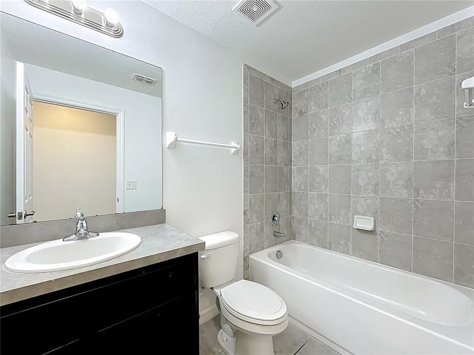 Active With Contract: $305,000 (3 beds, 2 baths, 1454 Square Feet)