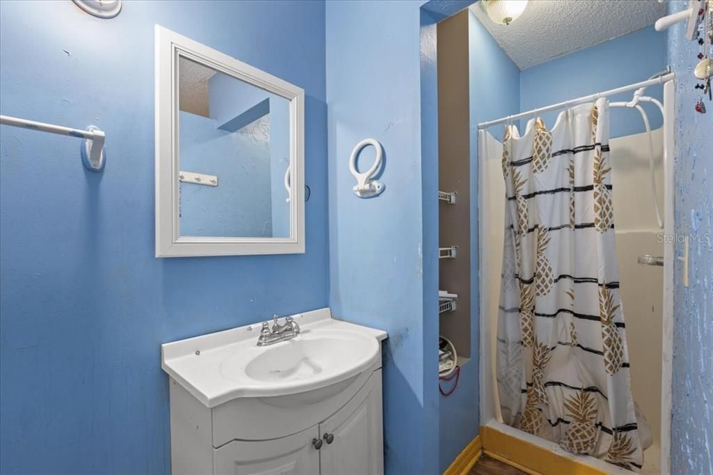 待售: $229,900 (5 贝兹, 4 浴室, 1636 平方英尺)