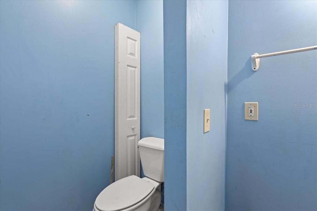 待售: $229,900 (5 贝兹, 4 浴室, 1636 平方英尺)