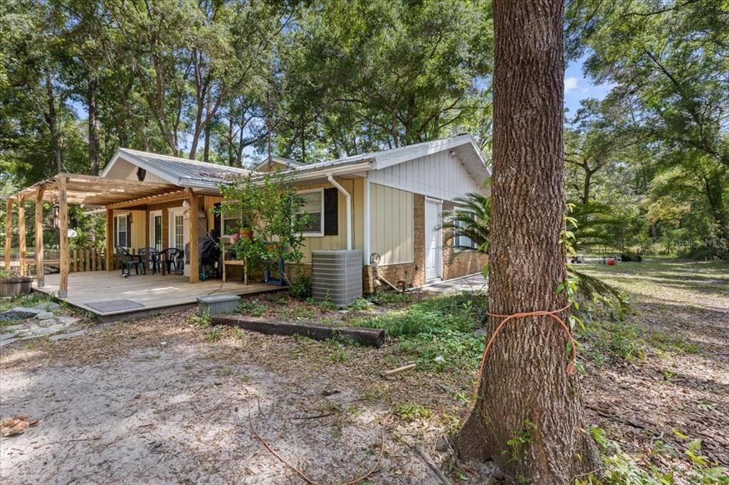 待售: $229,900 (5 贝兹, 4 浴室, 1636 平方英尺)