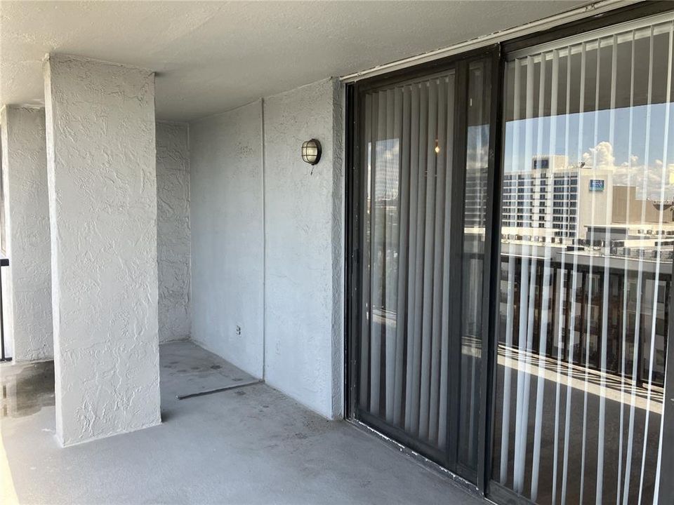 Active With Contract: $3,100 (2 beds, 2 baths, 1528 Square Feet)
