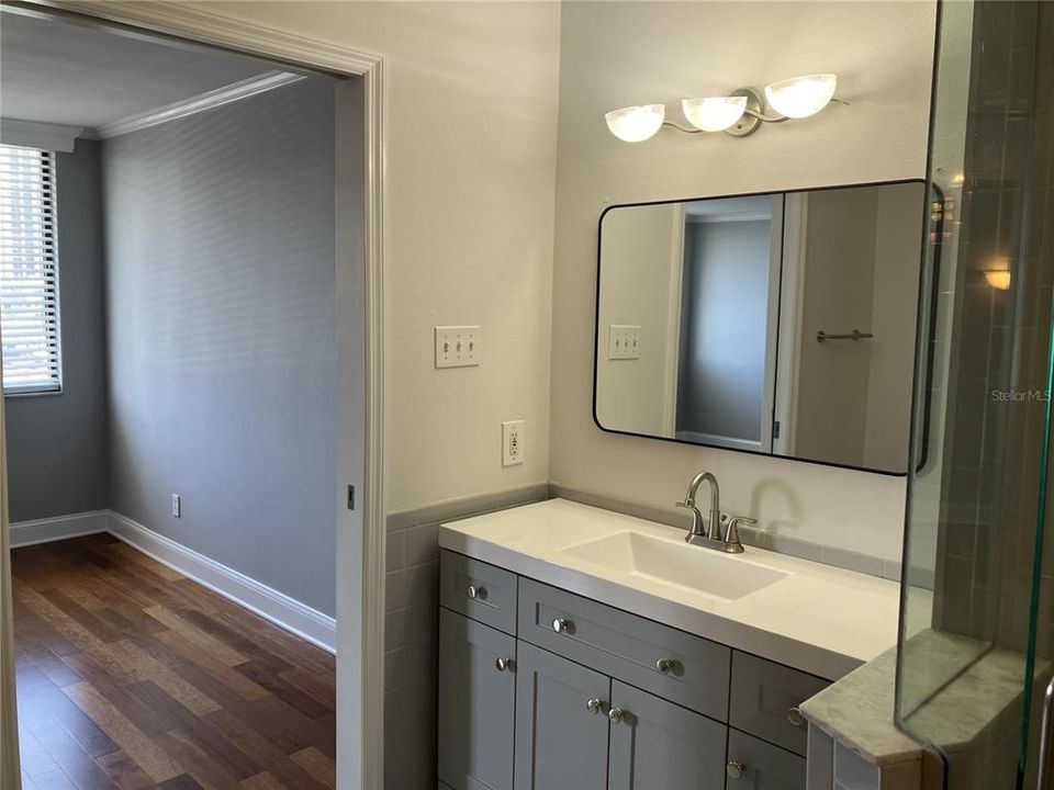 Active With Contract: $3,100 (2 beds, 2 baths, 1528 Square Feet)