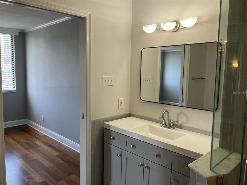 Active With Contract: $3,100 (2 beds, 2 baths, 1528 Square Feet)