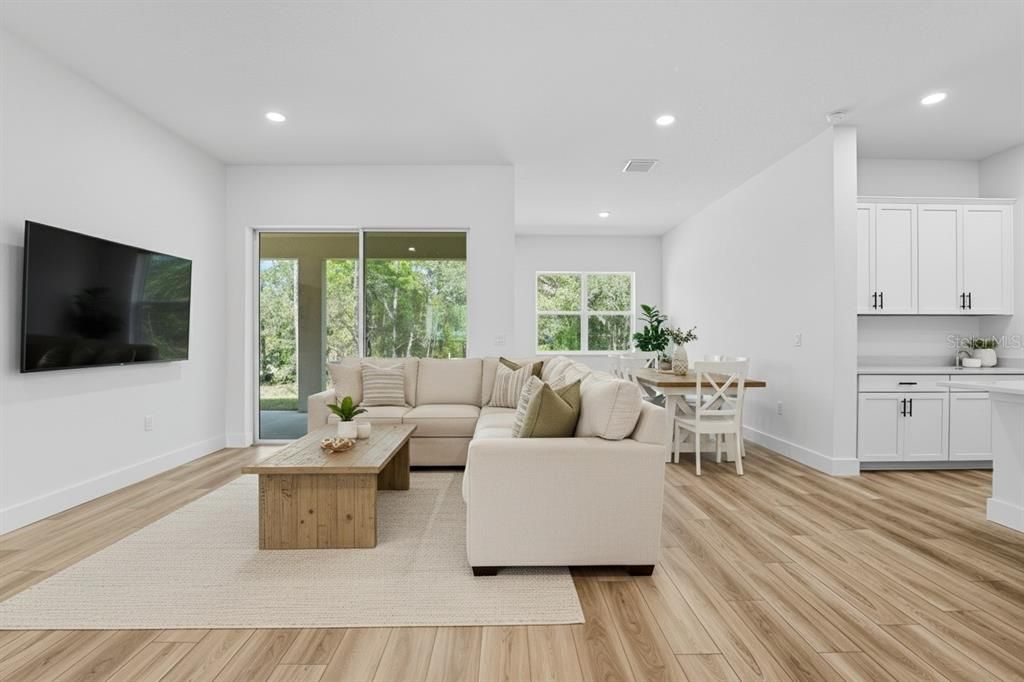 Active With Contract: $465,000 (4 beds, 3 baths, 2053 Square Feet)