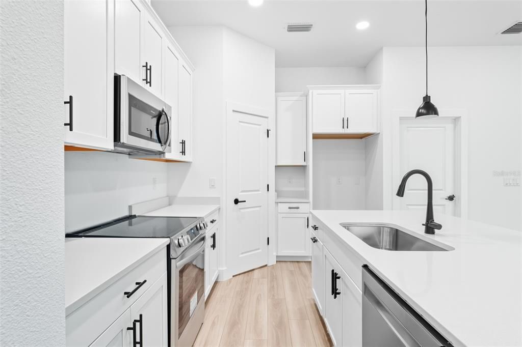 Active With Contract: $465,000 (4 beds, 3 baths, 2053 Square Feet)