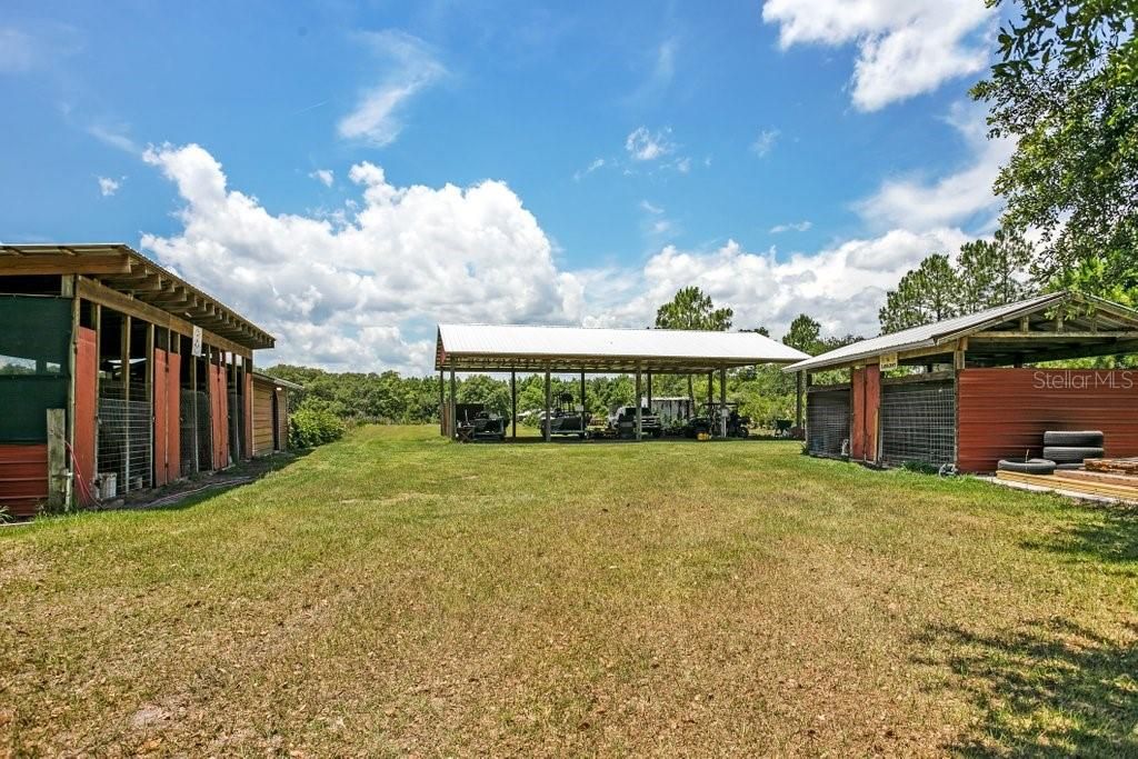 合同活跃: $525,000 (3 贝兹, 2 浴室, 2112 平方英尺)