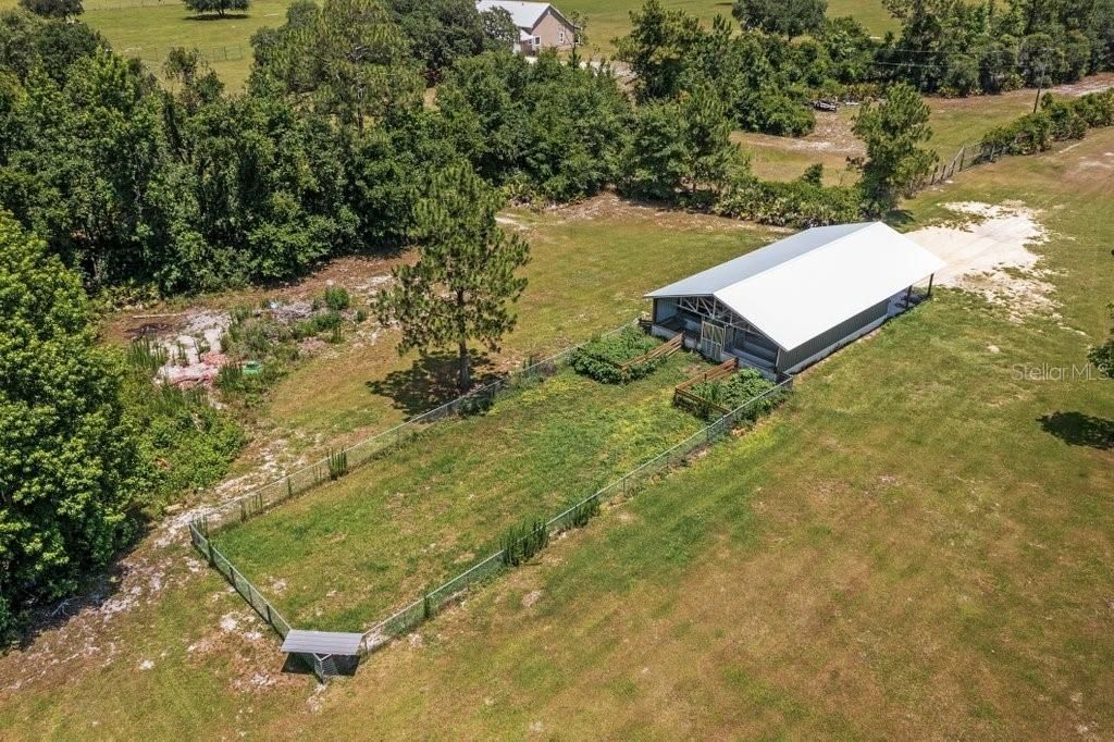 合同活跃: $525,000 (3 贝兹, 2 浴室, 2112 平方英尺)