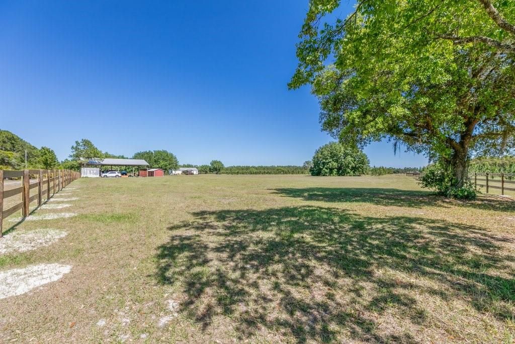 合同活跃: $525,000 (3 贝兹, 2 浴室, 2112 平方英尺)