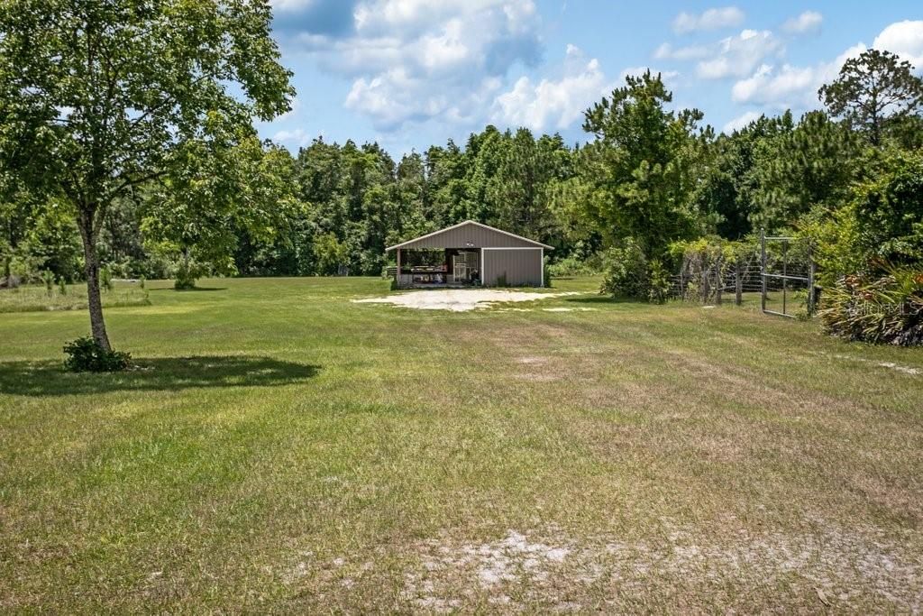 合同活跃: $525,000 (3 贝兹, 2 浴室, 2112 平方英尺)