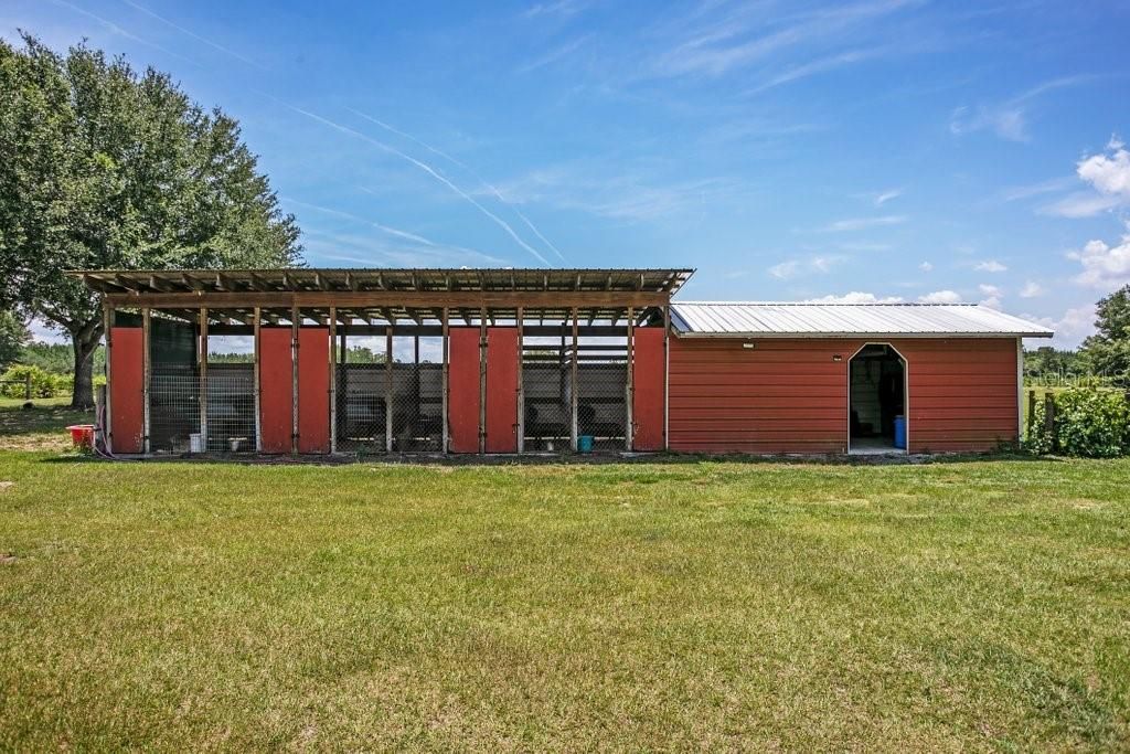 合同活跃: $525,000 (3 贝兹, 2 浴室, 2112 平方英尺)