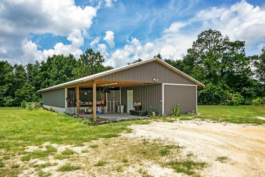 合同活跃: $525,000 (3 贝兹, 2 浴室, 2112 平方英尺)