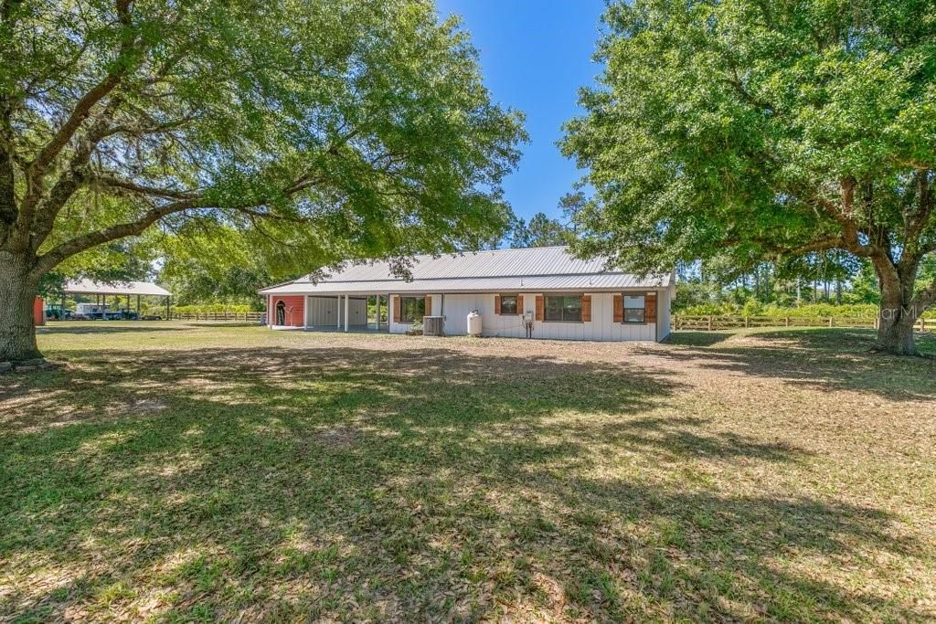 合同活跃: $525,000 (3 贝兹, 2 浴室, 2112 平方英尺)