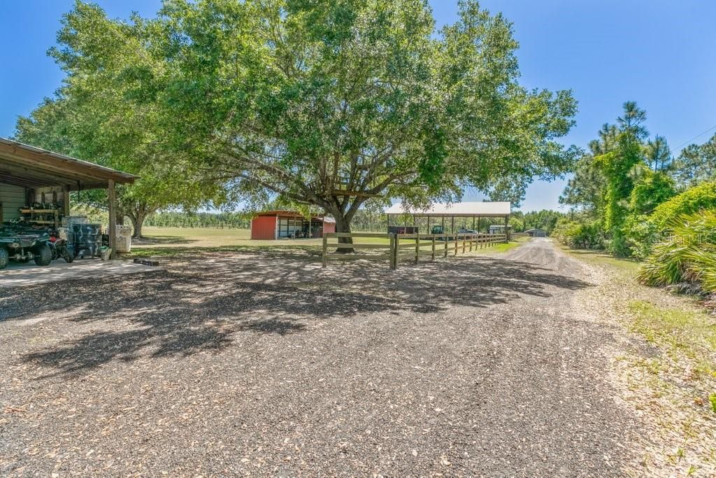 合同活跃: $525,000 (3 贝兹, 2 浴室, 2112 平方英尺)