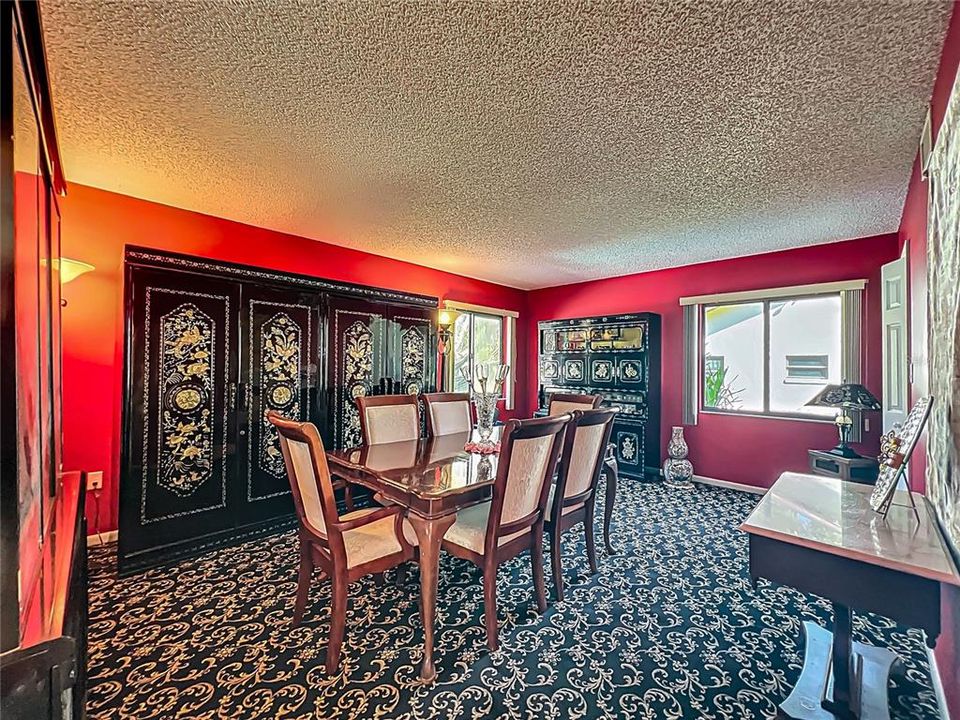 待售: $750,000 (4 贝兹, 3 浴室, 2470 平方英尺)