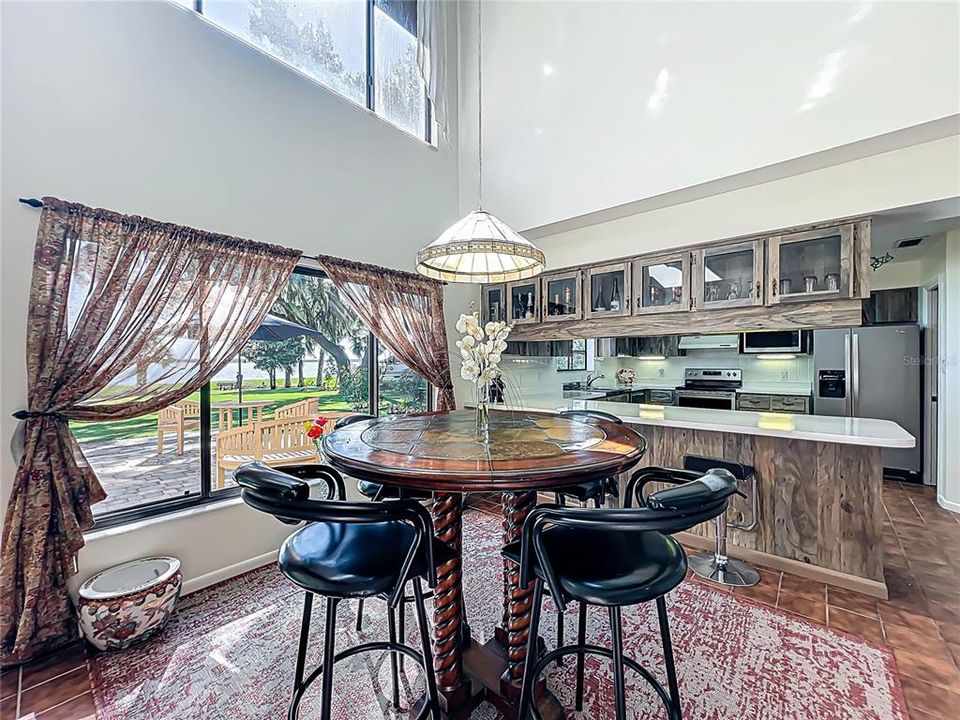 待售: $750,000 (4 贝兹, 3 浴室, 2470 平方英尺)