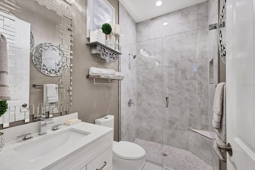 En Venta: $2,795,000 (5 camas, 4 baños, 5624 Pies cuadrados)